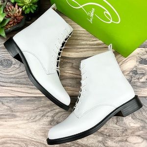 NIB Sam Edelman Nina Lace Up Ankle Combat Boots Bootie White Leather